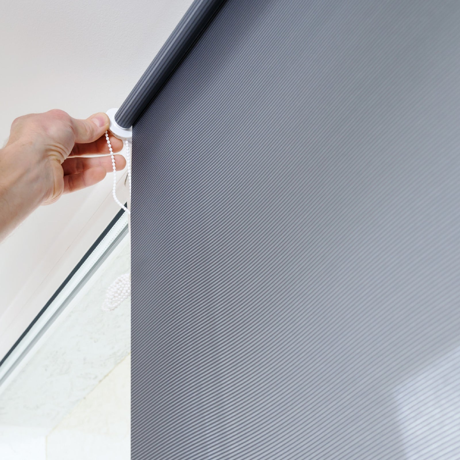 Servicio de instalación de cortinas y persianas de interior