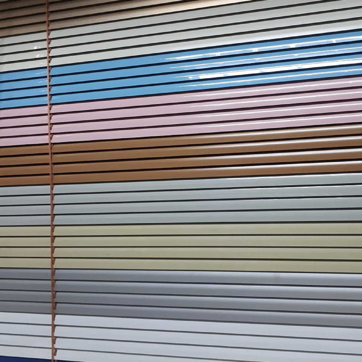 Persianas de Aluminio Prefabricadas - Variedad de Colores