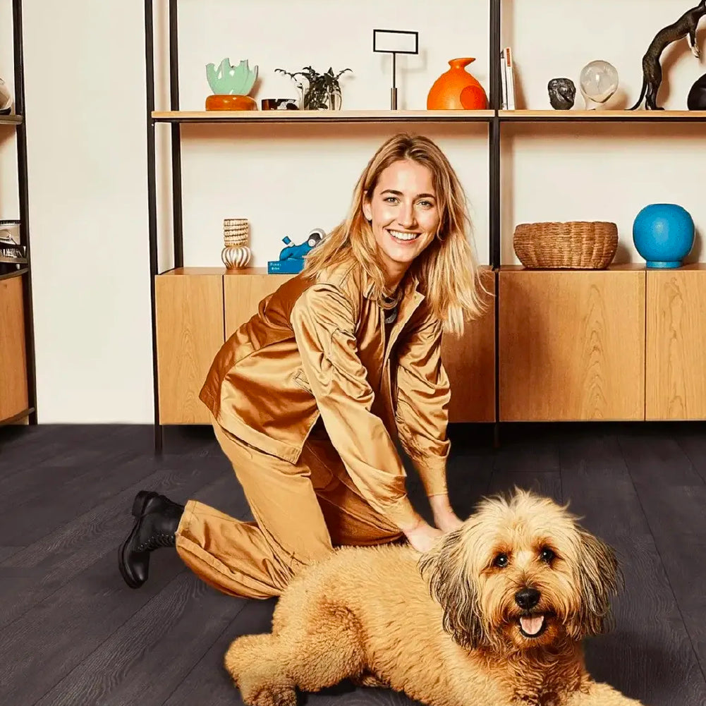 Piso Híbrido Kiwi Biselado - Roble Elba Negro - 5,5mm