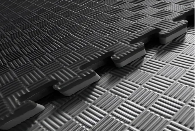 Pack  x 10 Piso Tatami Goma Eva Premium 1mt X 1mt X 3 cm Ancho Negro - Gris