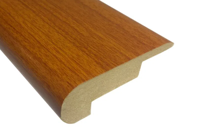 Nariz de Grada Laminada tira 2,40mts